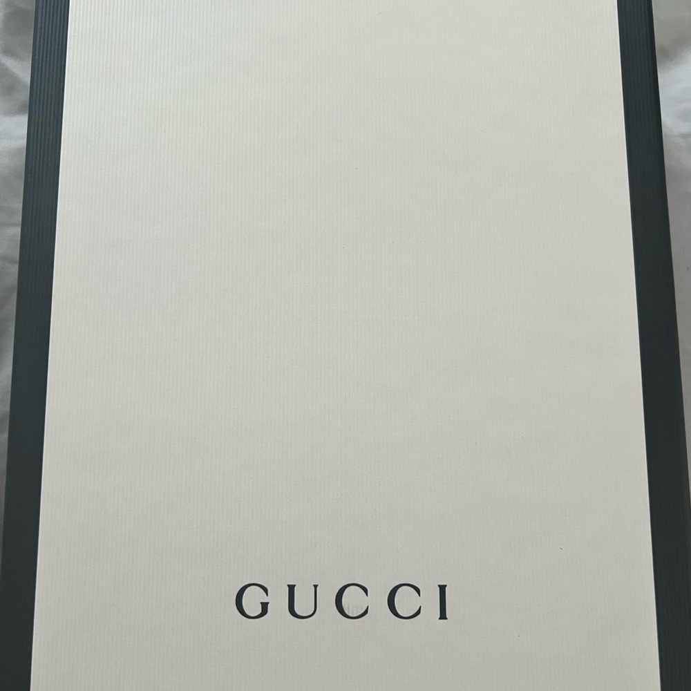 Gucci Ivory and Ebony Gift Box - FREE SHIPPING - Picture 1 of 6